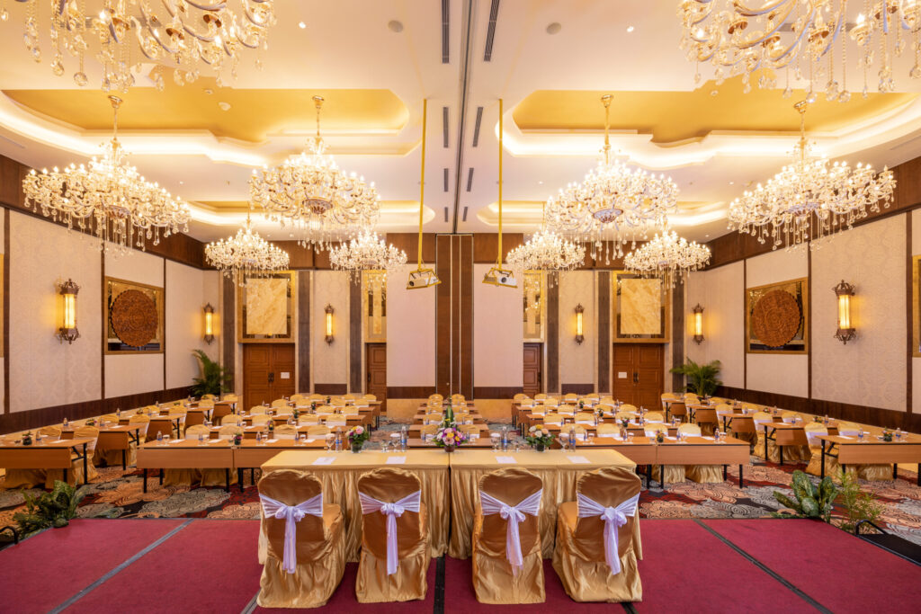 pillarless ballroom in ubud